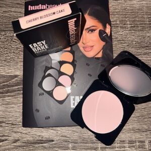 HUDA BEAUTY PRESSED POWDER 🌸